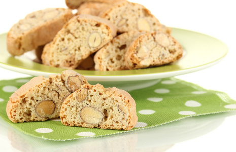 孤立在白色的芳香饼干 cantuccini