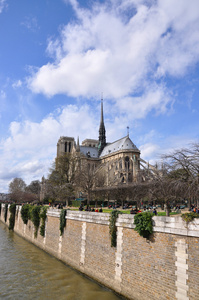 巴黎圣母院巴黎塞纳河游船河