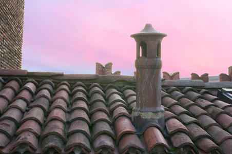 博洛尼亚意大利中世纪建筑砖屋顶