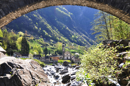 庞特 dei salti 桥的 lavertezzo，瑞士