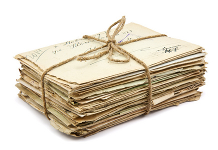 堆栈的旧信件照片