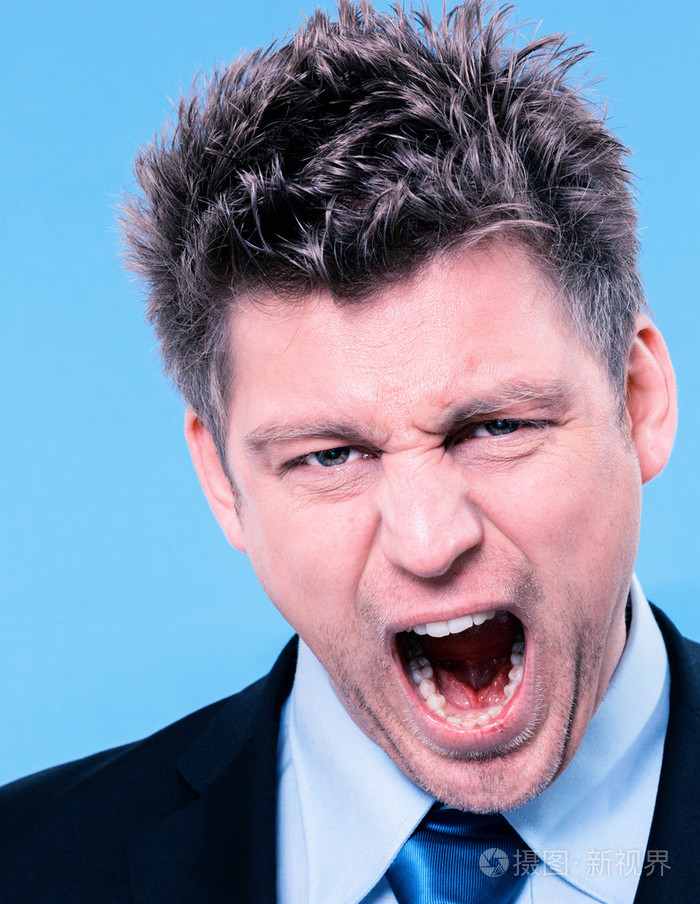 商务男人吼他团队合作