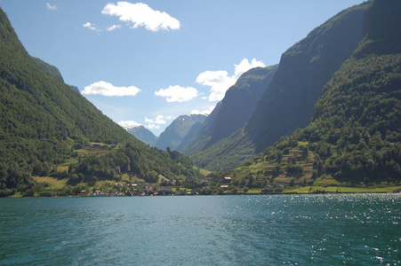 在 sognefjord 的一个村庄