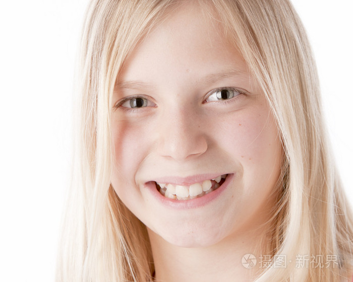白种人微笑一点真正的女孩张特写头像照片-正版商用图片1bpppt-摄图新