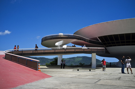 博物馆为现代艺术 mac 在 niteroi，里约热内卢巴西南美，巴西由设计建筑师 oscar niemeyer