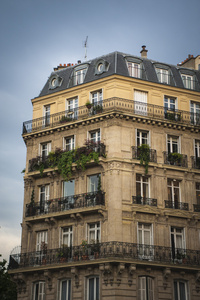 在巴黎的公寓楼