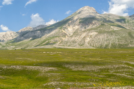 景观的 campo imperatore