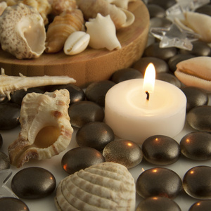 静物贝壳和蜡烛