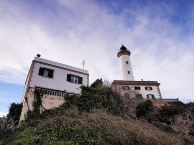 灯塔在伊维萨岛镇，巴利阿里群岛，西班牙