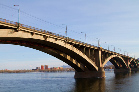 克拉斯诺雅斯克叶尼塞河过河桥照片