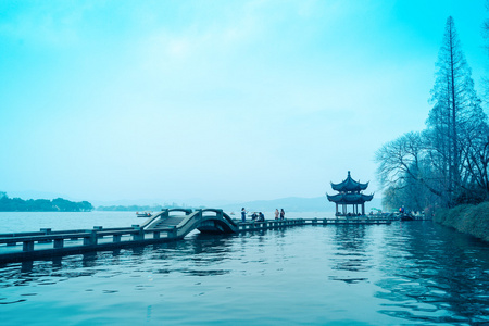 在美丽的西子湖畔的杭州