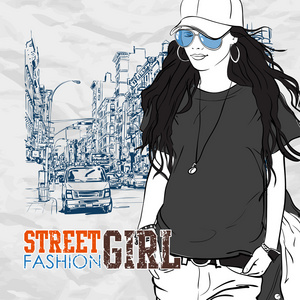 街道背景上可爱的时尚女孩。手工绘制的矢量图