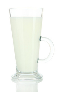 一杯牛奶被隔绝在白色