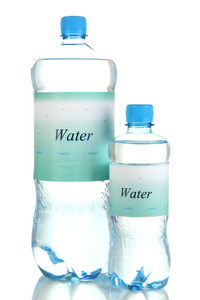与标签上白色隔离不同的水瓶子