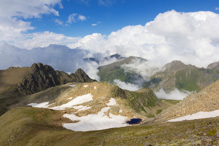 山现场