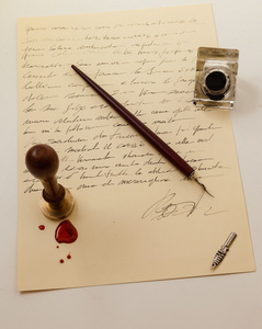 邮票的钢笔和墨水老的书写工具图片