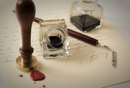 邮票的钢笔和墨水老的书写工具