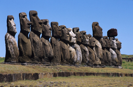 美丽的 moai 的复活节岛在南太平洋