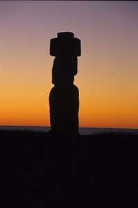 美丽的 moai 的复活节岛在南太平洋