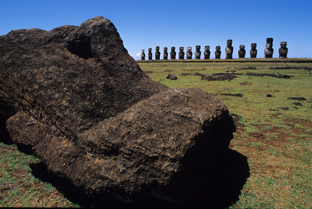 美丽的 moai 的复活节岛在南太平洋