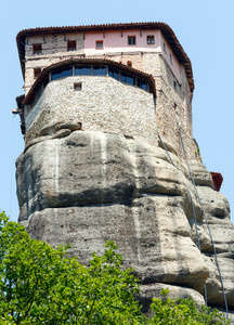 米特奥拉洛基寺院