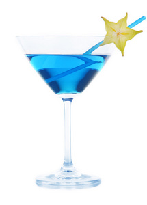 蓝色鸡尾酒马提尼酒杯上白色隔离