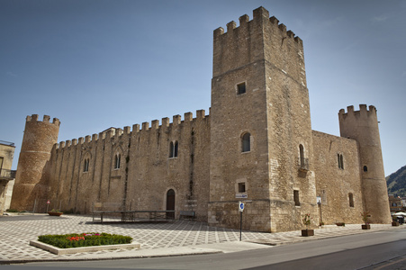 Castello dei 康迪迪莫迪卡