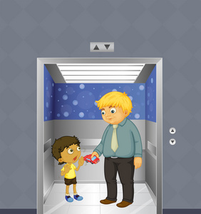 一个男人和一个小孩在电梯内