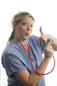 护士医生用听诊器