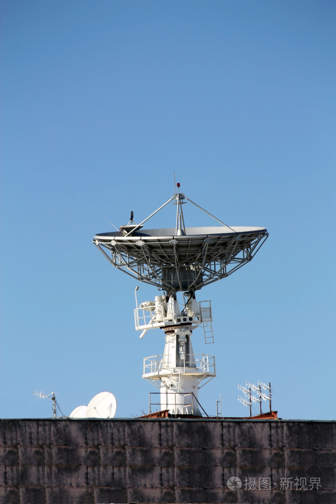 抛物面天线卫星通信