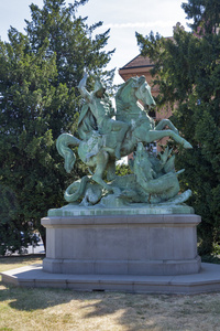 圣  乔治和龙雕像在萨格勒布