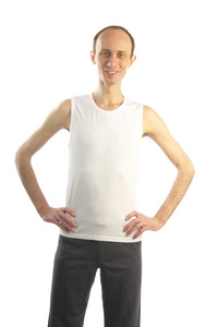 白色 t 恤的瘦男人照片