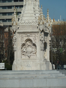 哥伦布纪念碑在马德里，西班牙