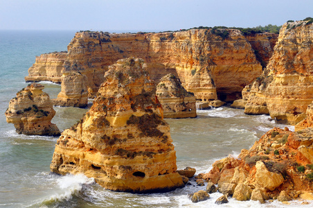 阿尔加威 marinha 海滩