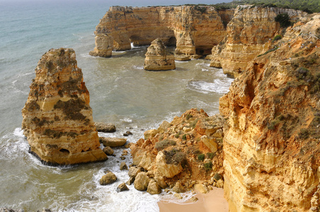 阿尔加威 marinha 海滩