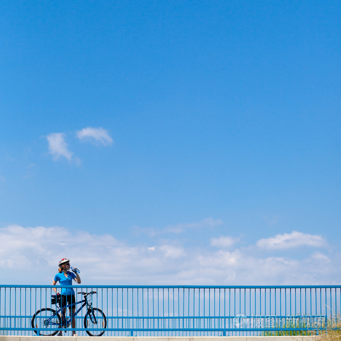 海报或广告有关骑自行车的背景