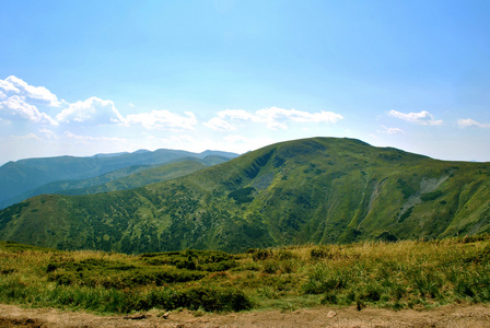 春山，在乌克兰戈韦尔拉