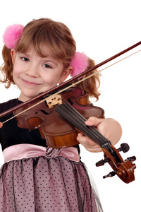 漂亮的小女孩用的小提琴