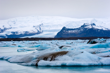 在 jokulsarlon 中的冰山