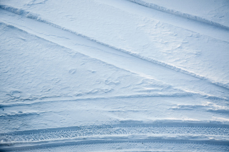 雪足迹