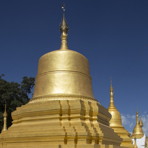 舍利塔的 pindaya 寺缅甸