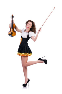 年轻女子在白色小提琴在演奏