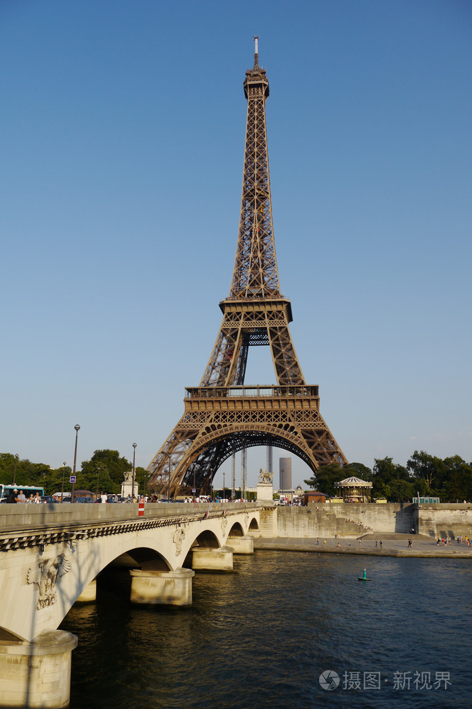 地标埃菲尔铁塔在巴黎,法国
