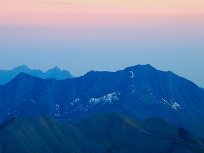 期间日落山