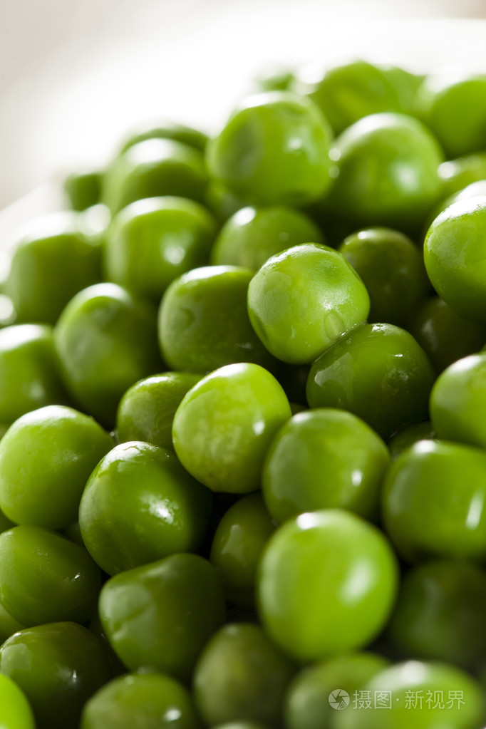 新鲜有机熟的青豆