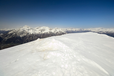 高山峰