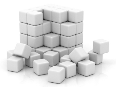 多维数据集白色组装的块