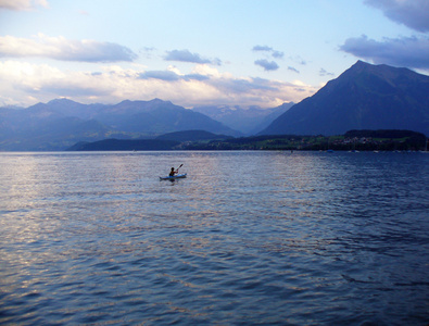 在瑞士湖