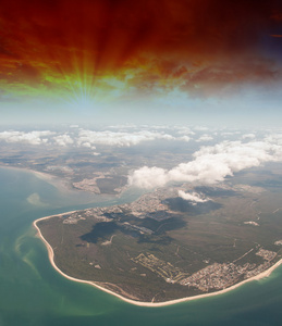 澳大利亚昆士兰州海岸的壮观鸟瞰图