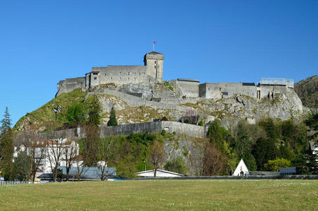 中世纪卢尔德要塞